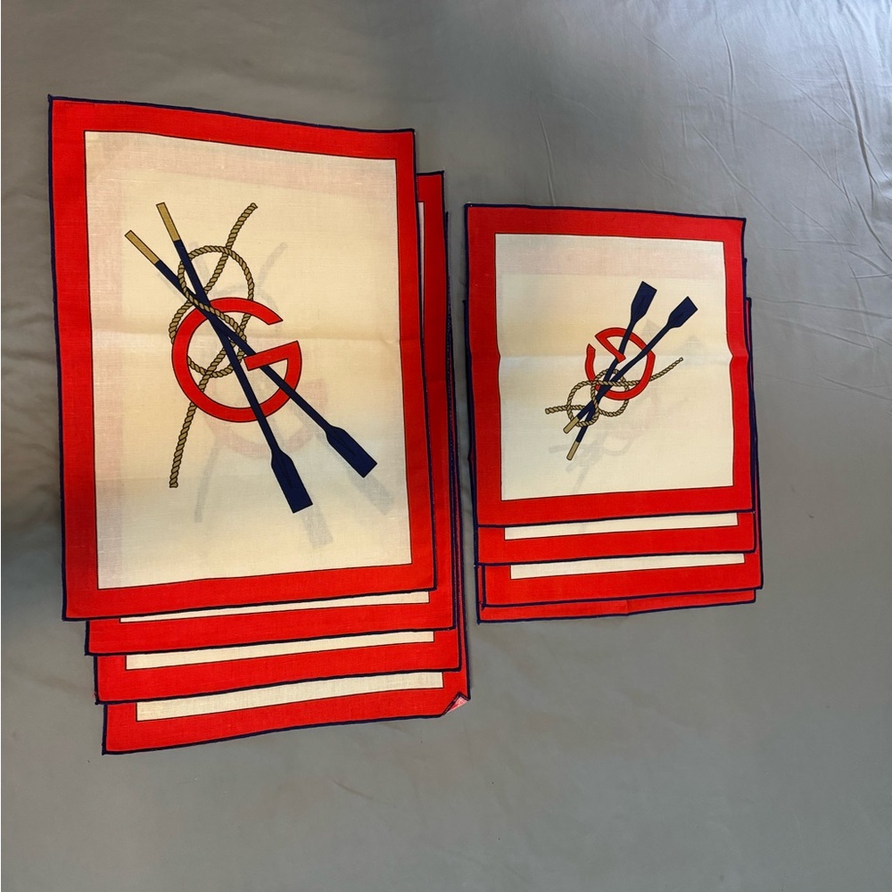Vintage Gucci napkins and placemats. Sets of 4 - total of 8 pieces